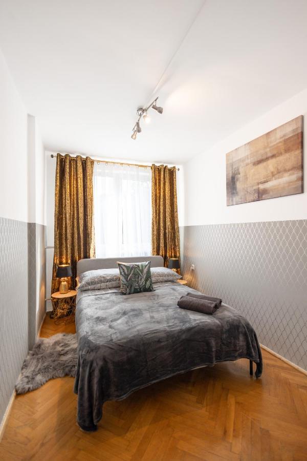 Clicktheflat Stawki Apart Rooms Varşova Dış mekan fotoğraf