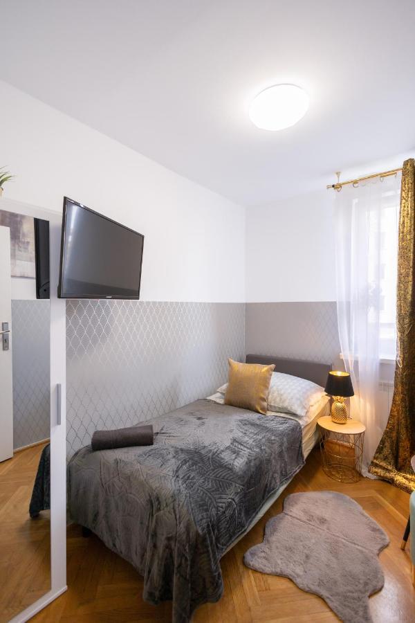 Clicktheflat Stawki Apart Rooms Varşova Dış mekan fotoğraf