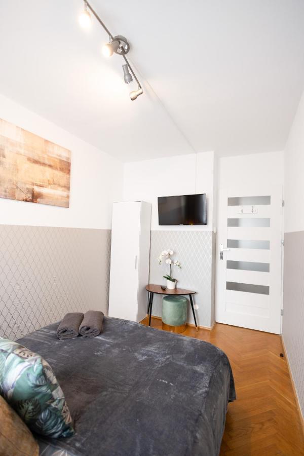 Clicktheflat Stawki Apart Rooms Varşova Dış mekan fotoğraf